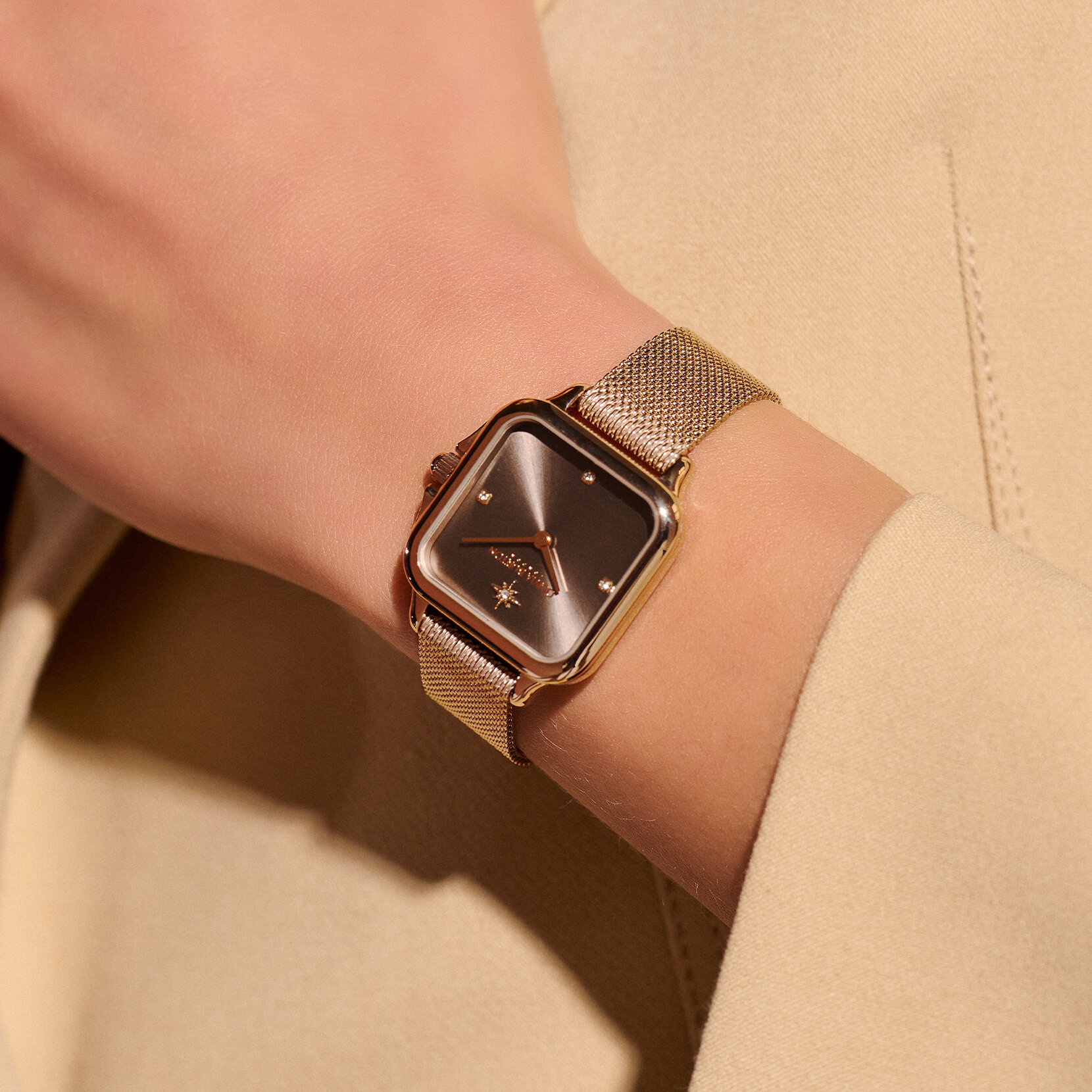 28mm Grosvenor Mushroom & Carnation Gold Mesh Watch