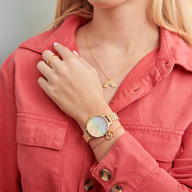Gold Interlink Bracelet