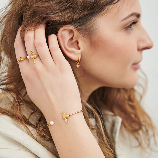 Pearl Bee Gold Ring