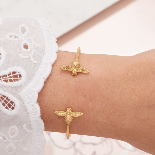3D Bee Open Gold Bangle