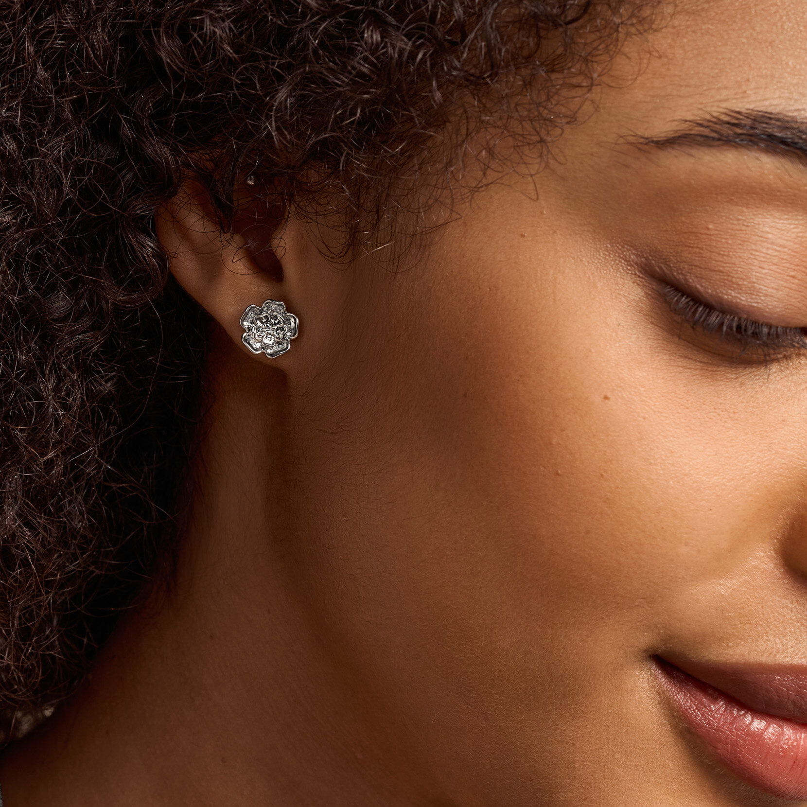 Clous d’oreille Tudor Rose Argent
