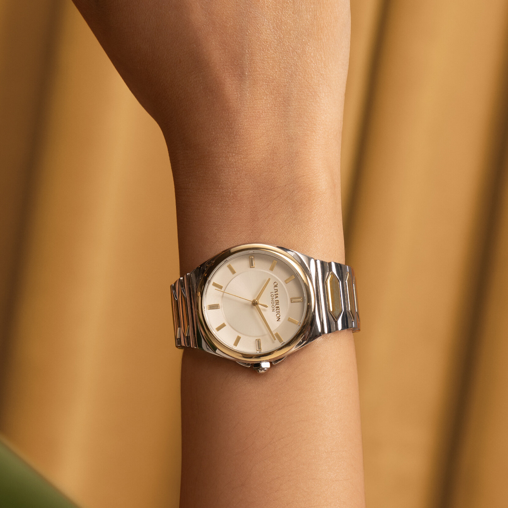34mm Lustre Ivory & Two Tone Bracelet Watch
