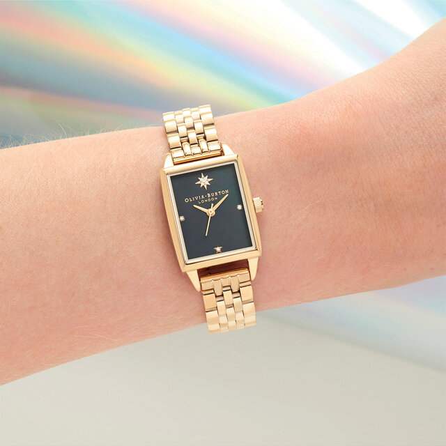 Cadran nacre noire et bracelet or 