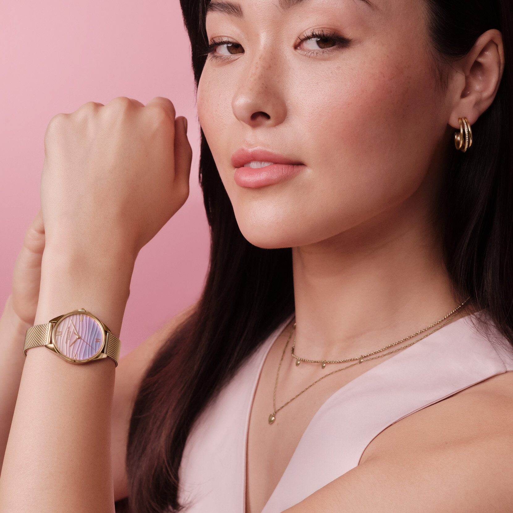 Montre &agrave; mailles or rose et violet azur 30 mm