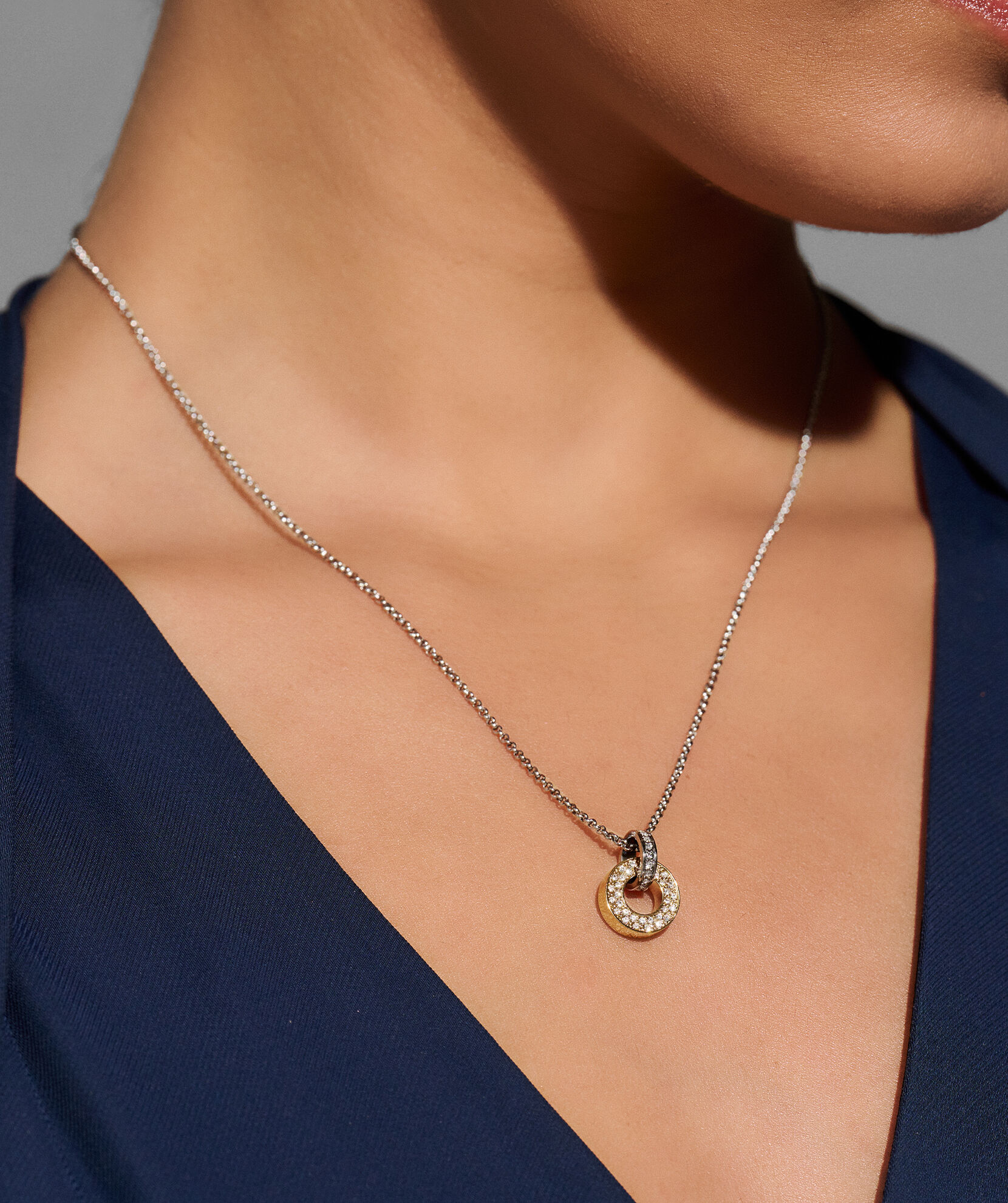 Interlink Chain W/ Rhinestone Heart – Virtue Jewelry Design