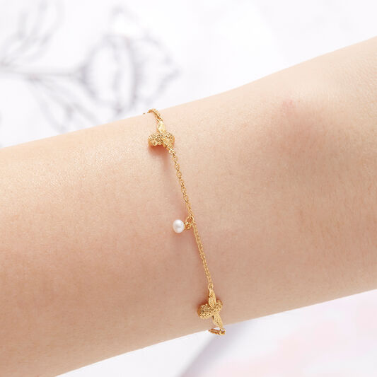 Pearl Bee Gold Bracelet