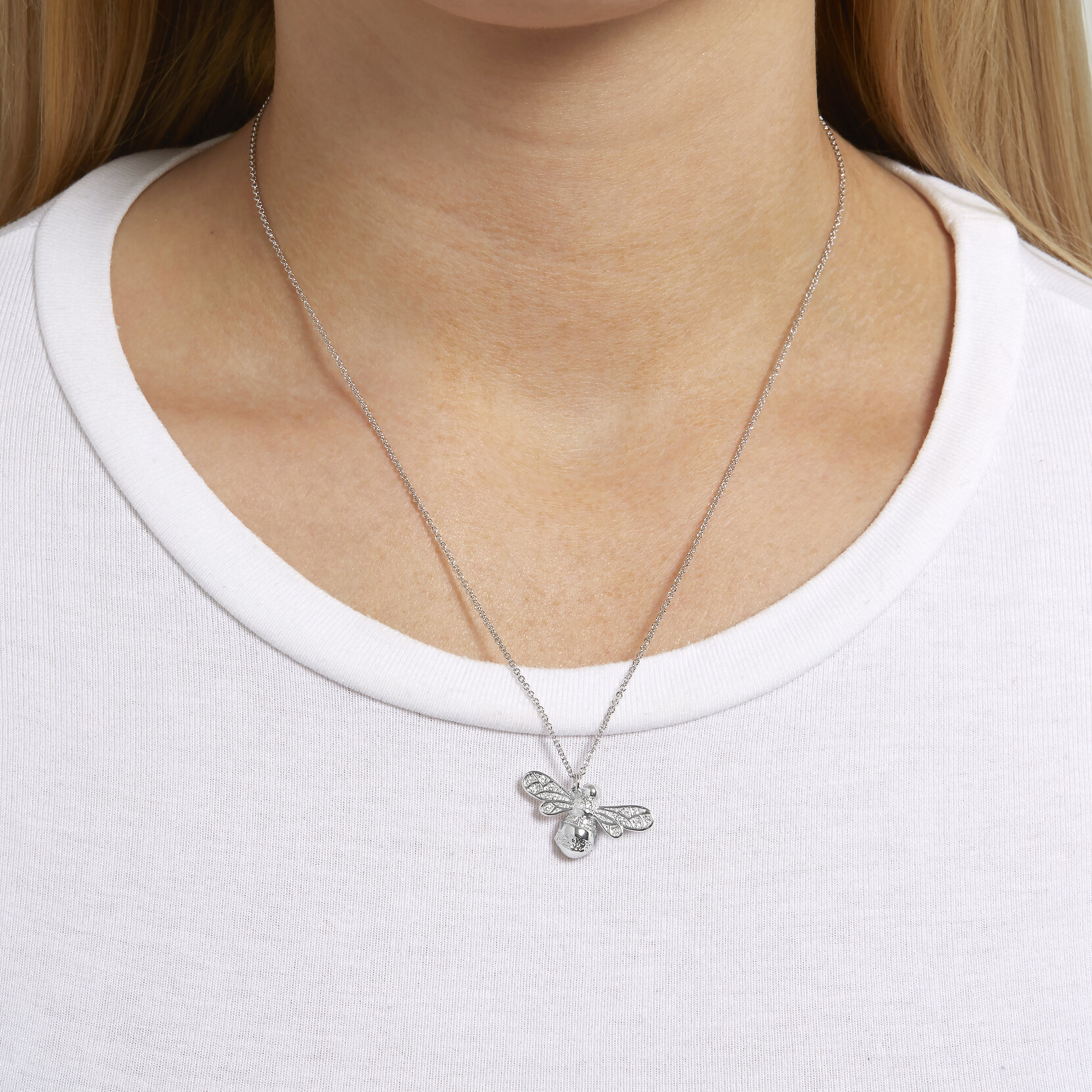 Collier élégant au motif d'abeille en Argent