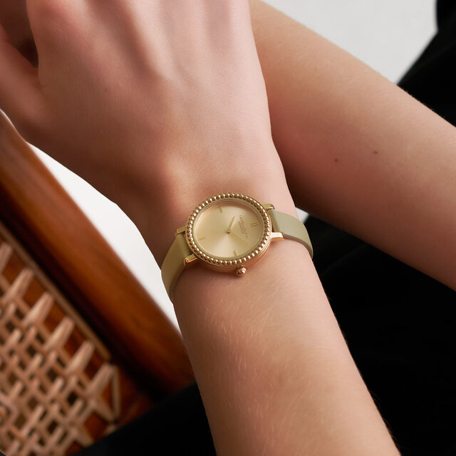 Montre Vintage Perlée Or & Bracelet en Cuir Vert Sauge 30 mm