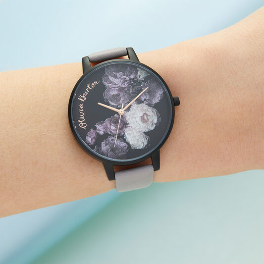 Fine Art Grey Lilac & Matte Black