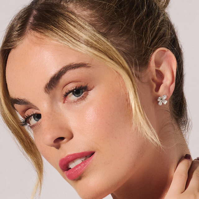 Clous d'oreilles Fleur de cornouiller Argent