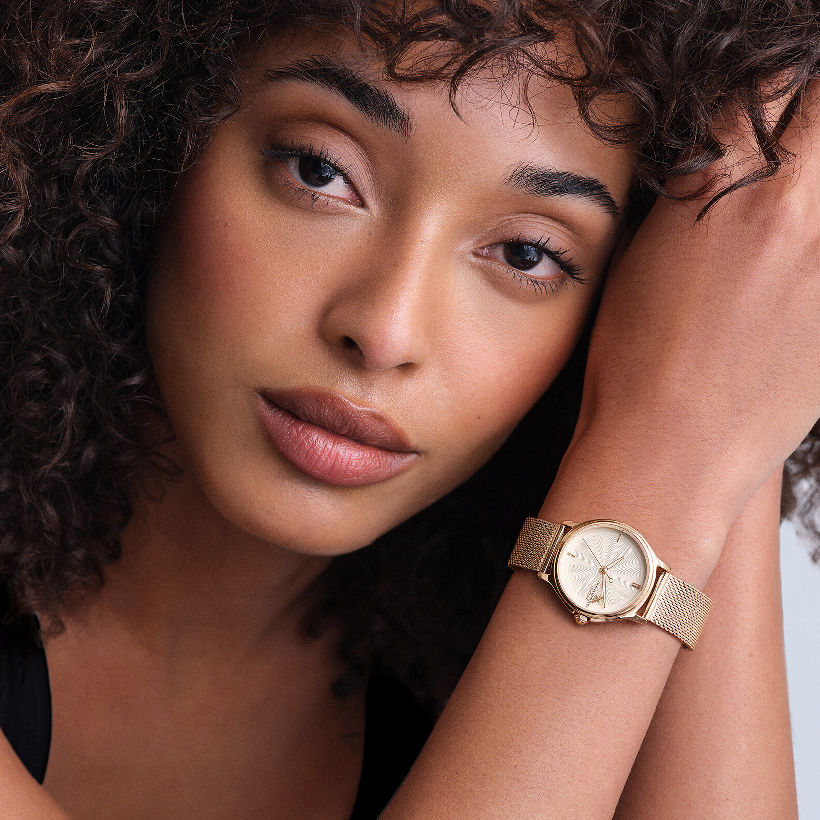 30mm Classic Bee White & Rose Gold Mesh Watch