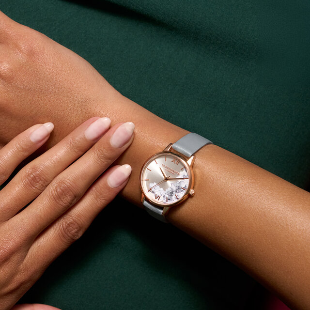 Montre au bracelet en cuir ornée de fleurs 30mm or rose et bleu craie