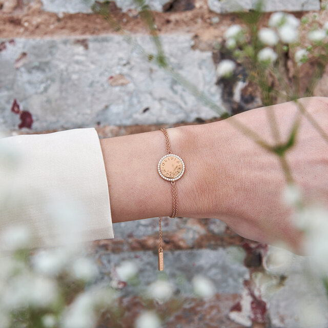 Bracelet Bejewelled Classics or rose à médaillon