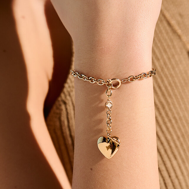 Knot Heart Gold Bracelet