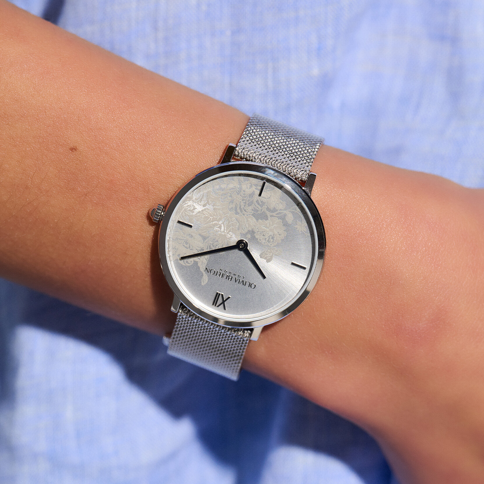Montre Floral Blooms ultra fine avec bracelet en Argent milanais 35 mm