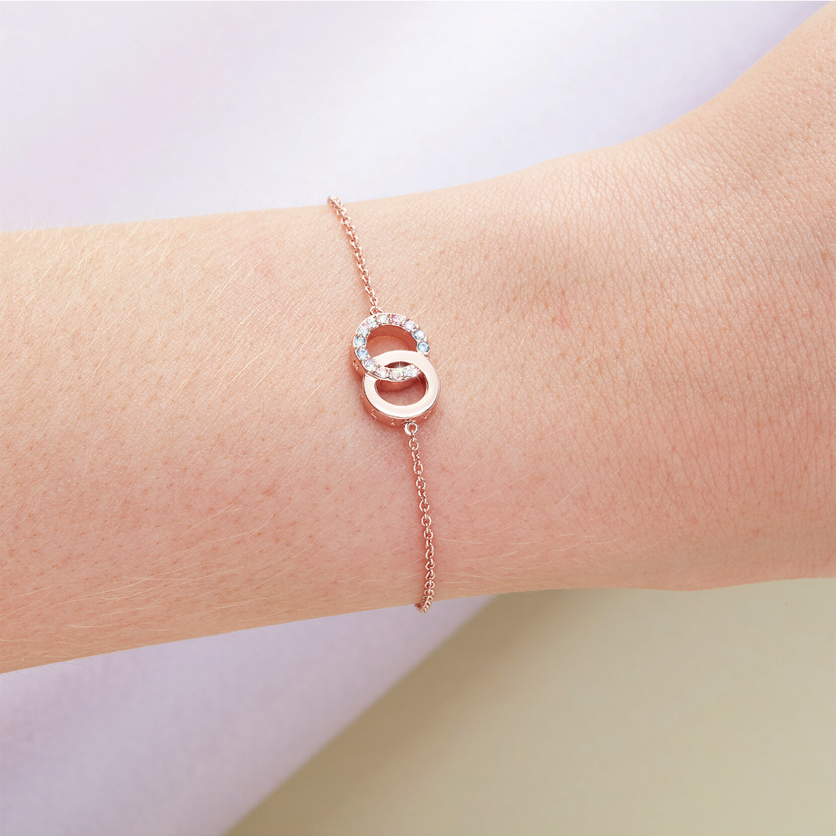 Rose Gold Interlink Bracelet