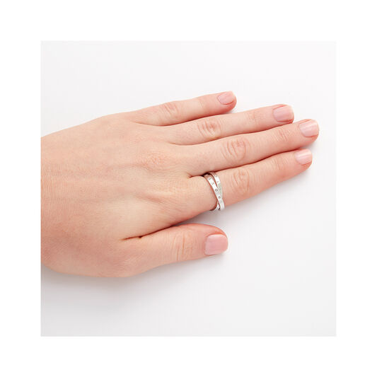 Classics Interlink Silver Ring M