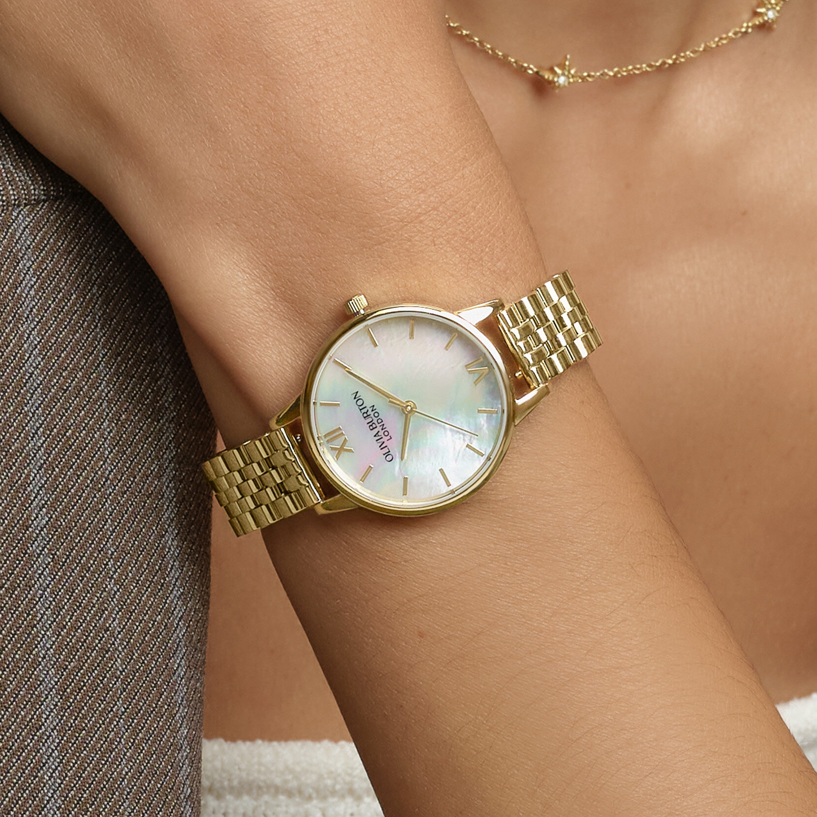 Montre-bracelet 30 mm Or et blanche