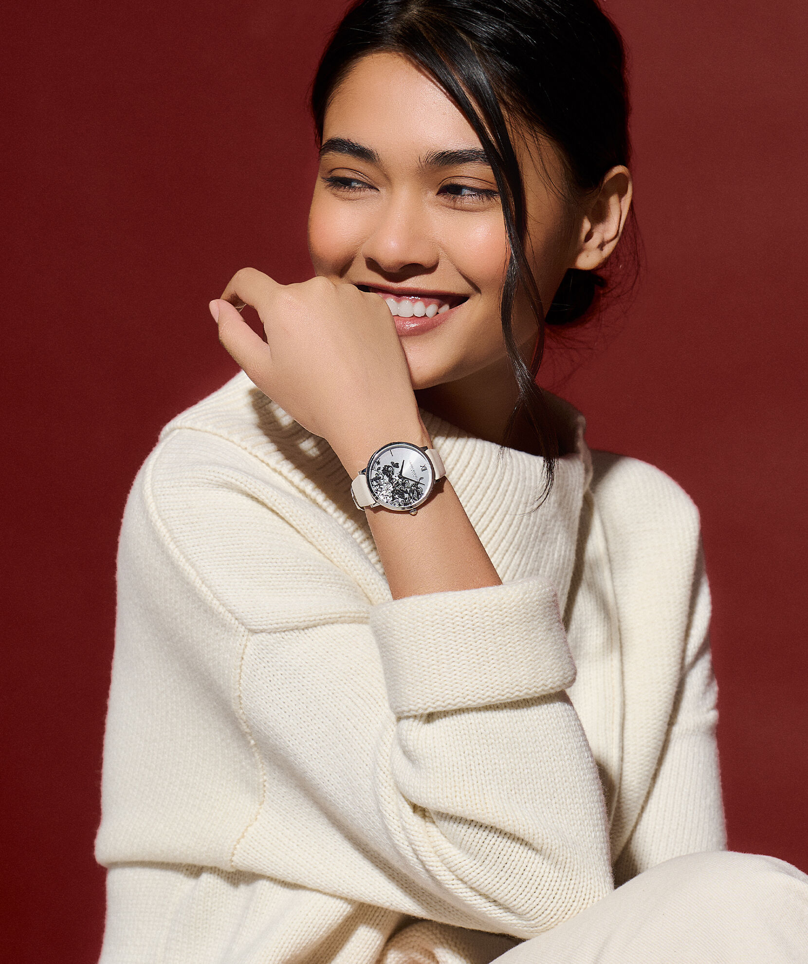 35mm watch on woman's wrist clearance