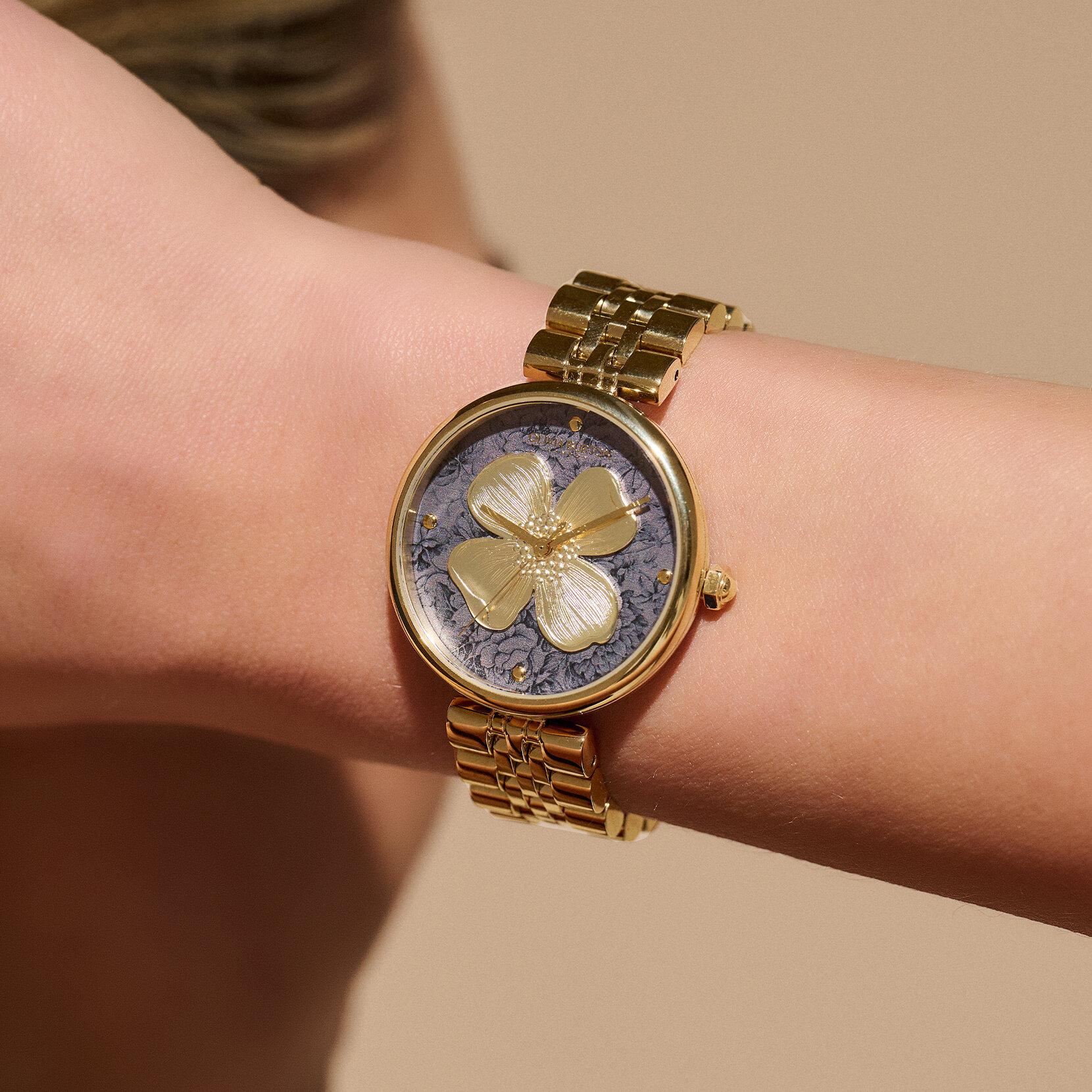 36mm Dogwood T-Bar Black & Gold Bracelet Watch