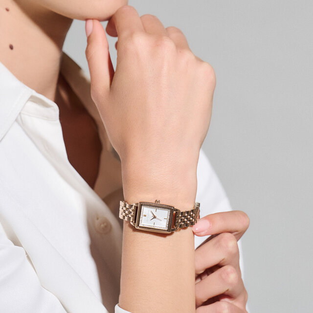 Montre Townhouse rectangulaire blanc à bracelet or blanc 21 mm