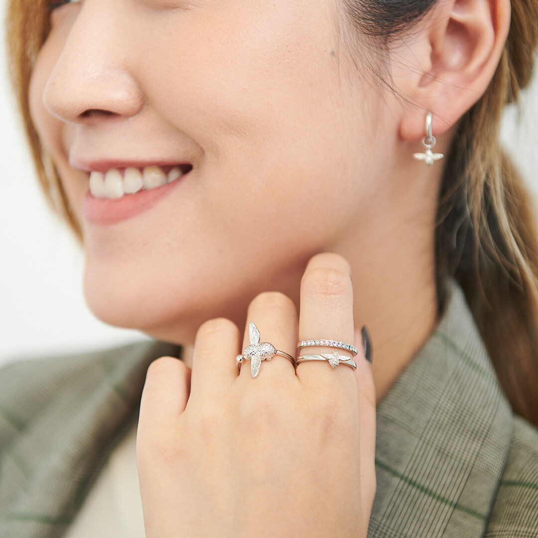 Rainbow Bee Ring Silver