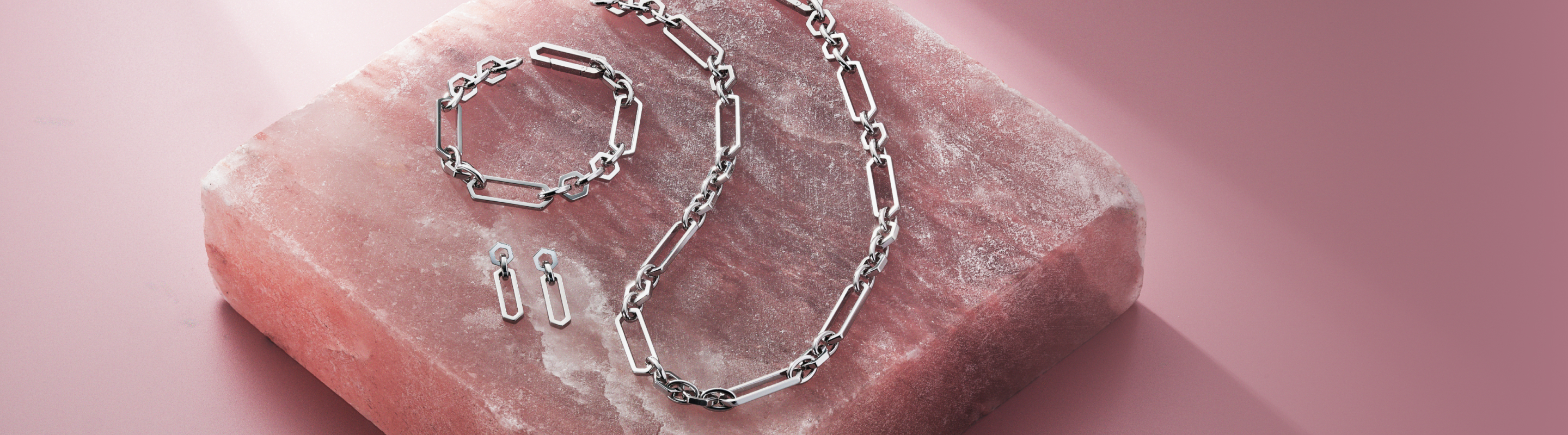 SHOP TREND JEWELLERY